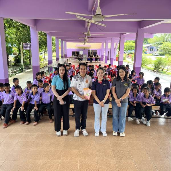 สำนักงานปศุสัตว์จังหวัดนครนายก  ให้ความรู้โรคพิษสุนัขบ้าในโรงเรียน