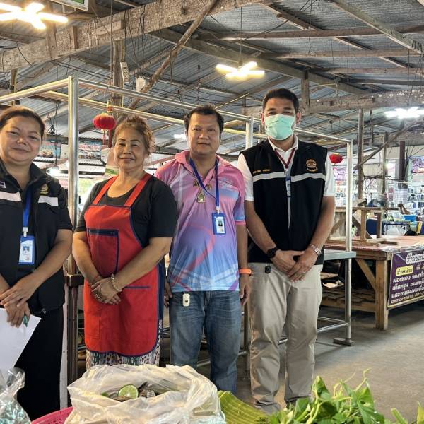 สนง.ปศุสัตว์ อ.บ้านฉาง  ลงพื้นที่ประเมินองค์ความรู้ ด้านสุขอนามัยของสถานที่จำหน่ายเนื้อสัตว์และสุขลักษณะส่วนบุคคลของผู้จำหน่ายเนื้อสัตว์ที่เข้าร่วมโครงการปศุสัตว์ OK พื้นที่อำเภอบ้านฉาง