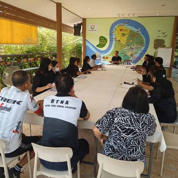 สำนักงานปศุสัตว์จังหวัดสมุทรปราการร่วมประชุม ทบทวนแผนพัฒนาสินค้าของกลุ่มแปลงใหญ่ผึ้งชันโรง