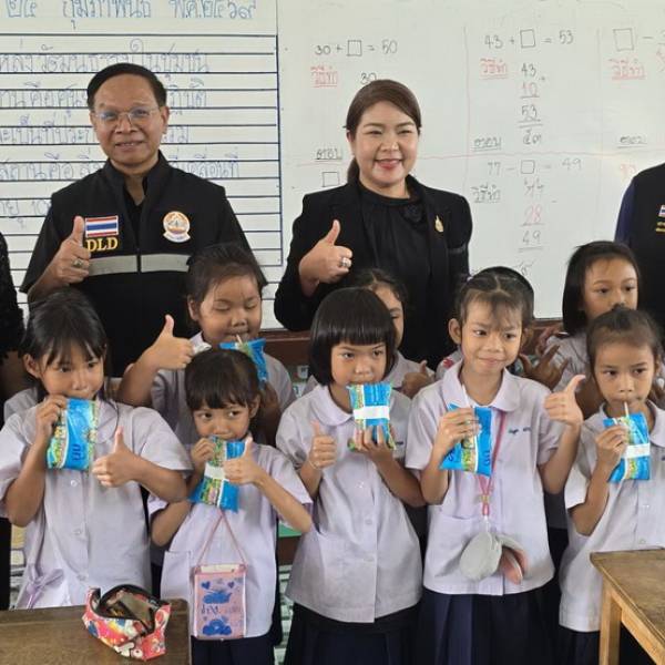 จ.จันทบุรี ตรวจเยี่ยมโครงการอาหารเสริมนม เพื่อเด็กและเยาวชนจังหวัดจันทบุรี โรงเรียนเทศบาลวัดบุญญวาสวิหาร