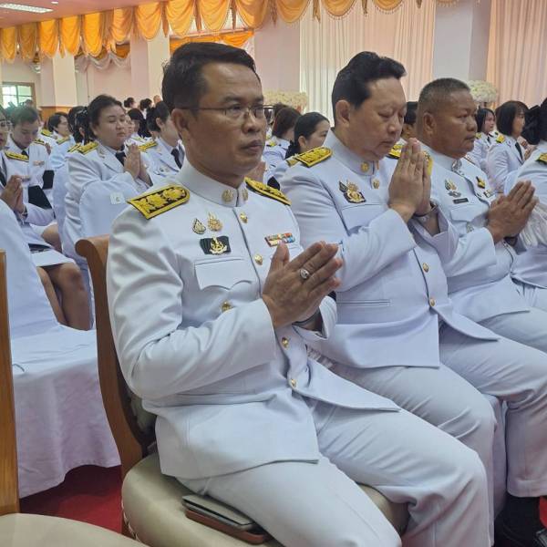 เข้าร่วมพิธีบรรพชาสามเนรภาคฤดูร้อน